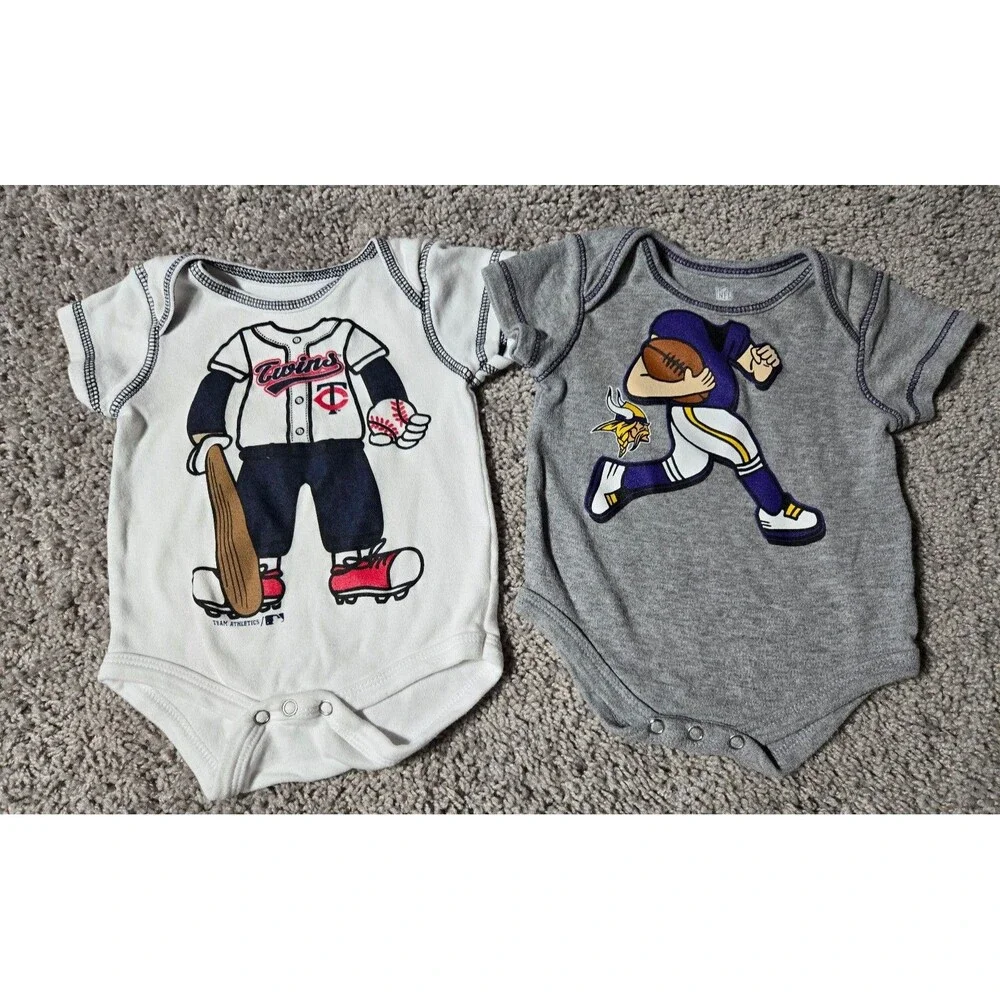 Baby Bodysuit 2 set Minnesota NFL Vikings MLB Twins onesie 0-3 months